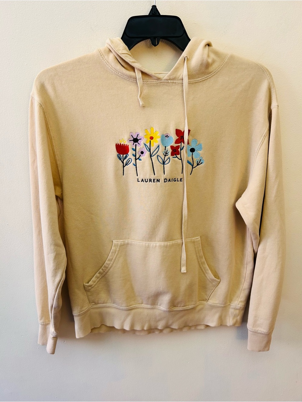 Lauren Daigle embroidered floral print hoodie size small
